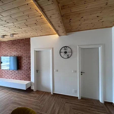 Apartment Luxury At Port Sarande