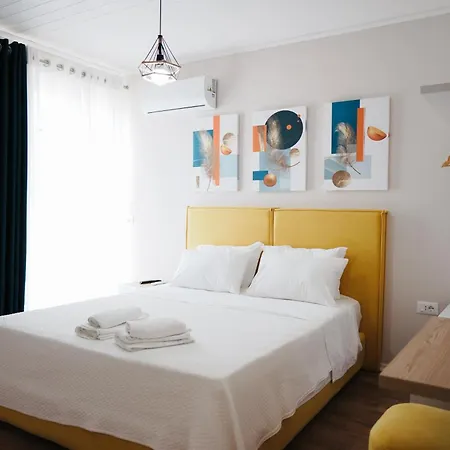 Luxury At Port Apartment